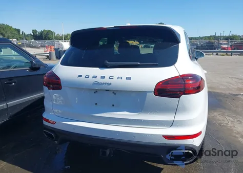 2018 Porsche Cayenne z USA, uszkodzony, nr VIN WP1AA2A21JKA03684